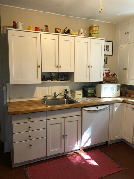 Kitchen - 826 Osceola Ave