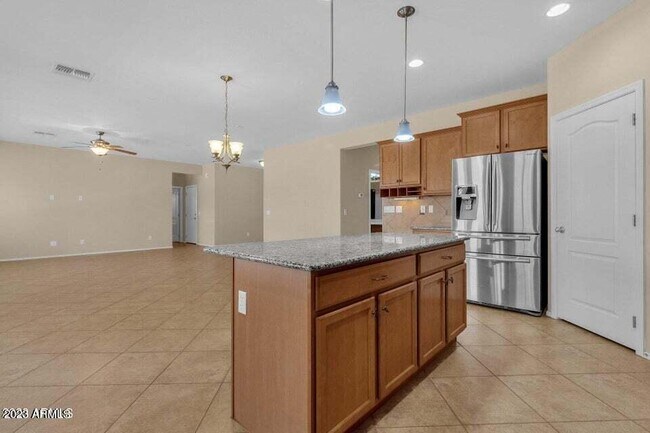 Building Photo - 5542 W Kowalsky Ln