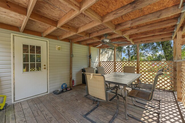 Building Photo - 106 County Road 3755