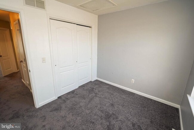 Building Photo - 641 Rosemary Dr