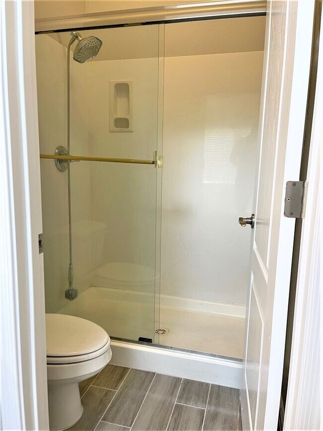 Building Photo - 12450 W San Juan Ave