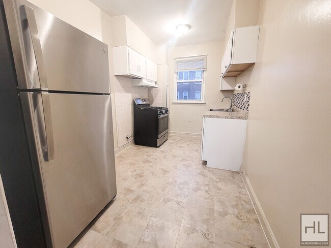 Building Photo - 48 STREET