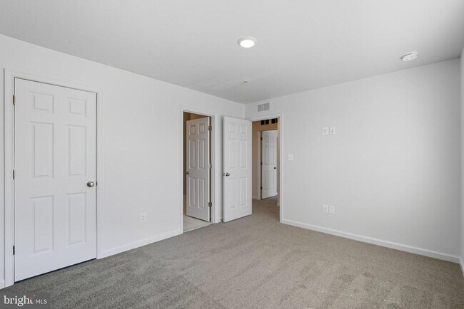Building Photo - 1726 Willard Way