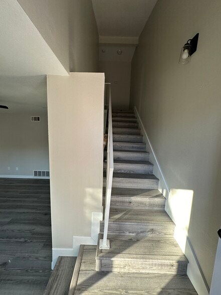 Building Photo - 2255 Cahuilla St