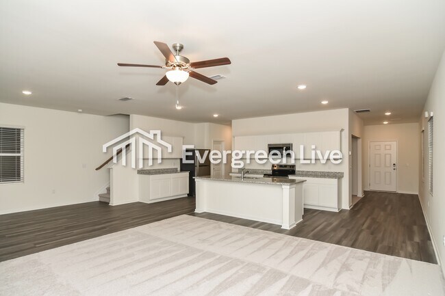 Building Photo - 1064 Large Poppy Dr