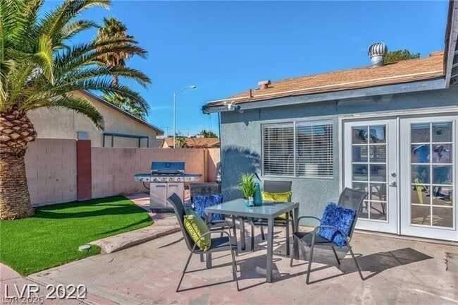 Building Photo - 7067 Westpark Ct