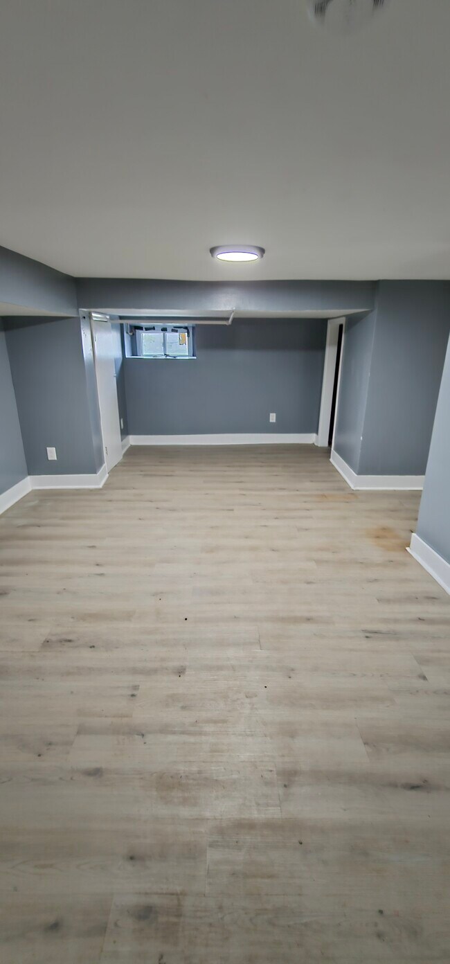 Building Photo - 2536 Aisquith St