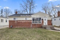 Building Photo - 18240 Negaunee