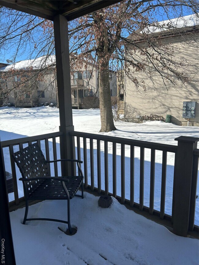 Building Photo - 135 W Nyack Rd