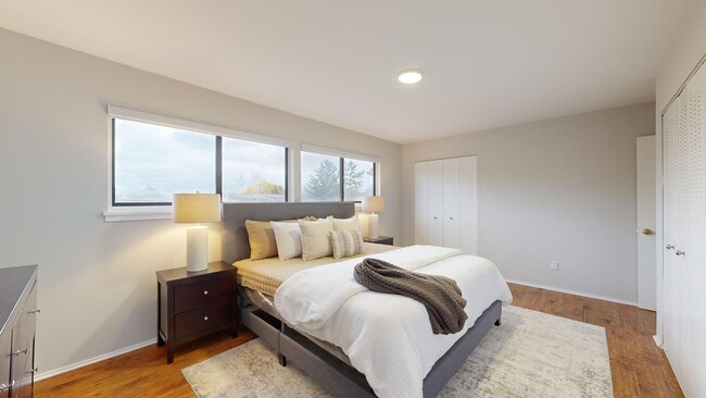 Building Photo - 773 Peninsula Ct