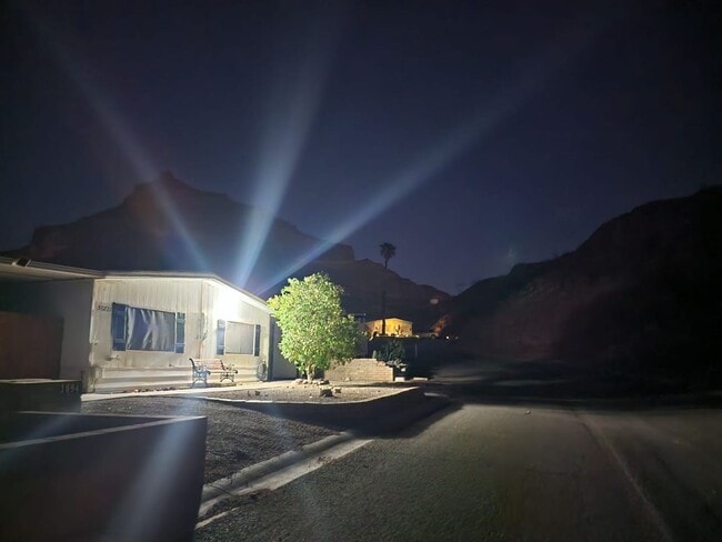 Building Photo - PARKER, AZ WINTER RENTAL - Furnished Home with River Access