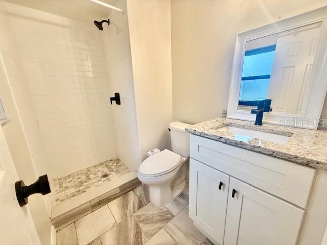 Building Photo - 1819 Oak St