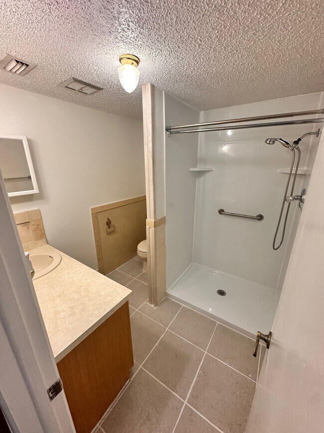 Building Photo - 1109 Orangewalk Dr