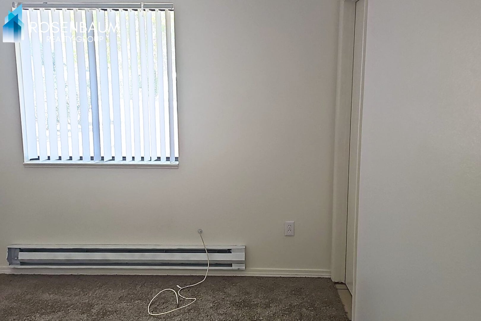 Building Photo - Charming 2-bedrooms, 1.5-baths home nestled in the heart of Prescott Valley!