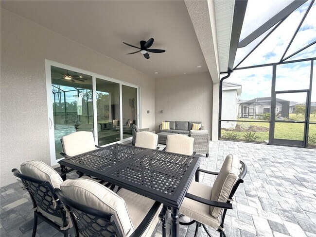 Building Photo - 13081 Tulum Lp