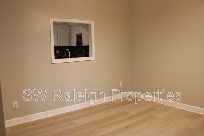 Building Photo - 252 E Davie St