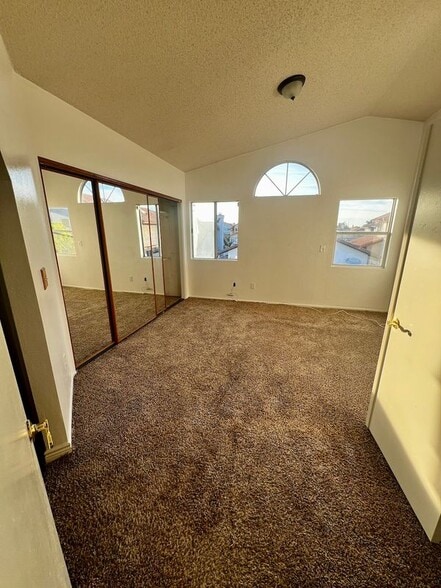 Building Photo - 1195 Bautista Ln