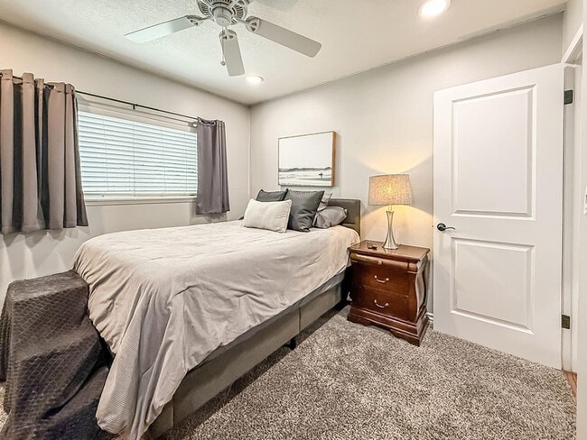 Building Photo - Single-Story Pool Home with RV Parking on Quiet Cul-De-Sac in Prime Simi Valley