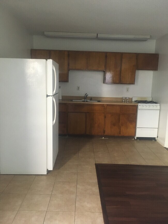 Kitchen View - 545 W Doran St