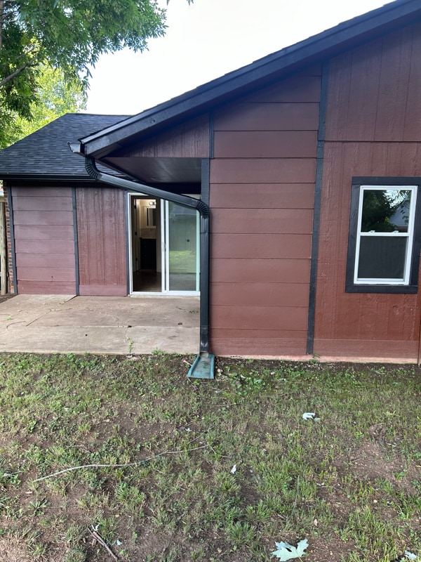 Building Photo - 1020 N Turtle Creek Dr