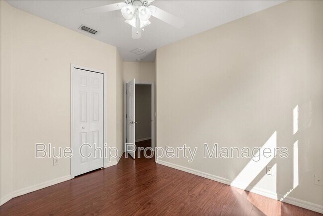 Building Photo - 115 Sahalli Ct