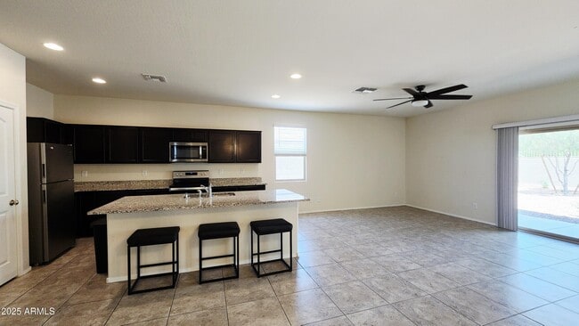 Building Photo - 236 S San Jose Ln