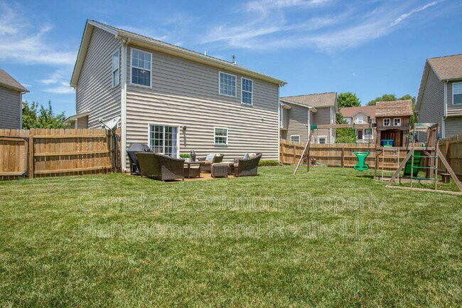 Building Photo - 1903 Baslia Ct