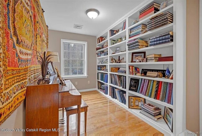 Building Photo - 83 Soper Rd