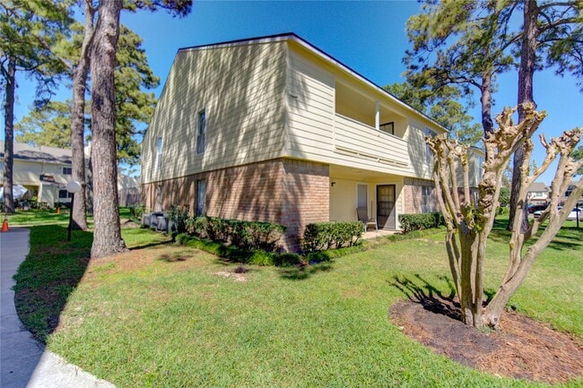 Building Photo - 14515 Wunderlich Dr