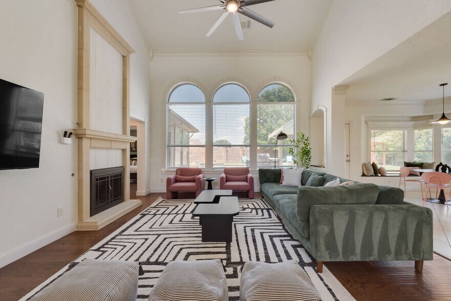 Building Photo - 5795 Brighton Ct