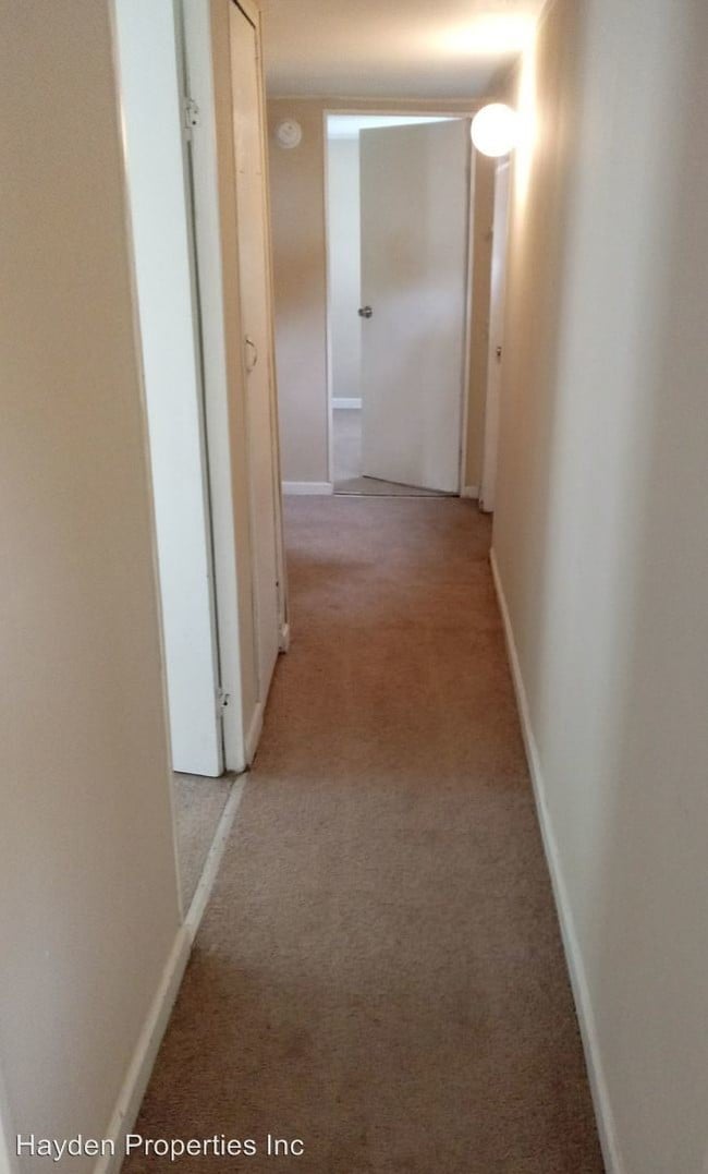 Building Photo - 3 br, 1.5 bath House - 209 F McQueen St