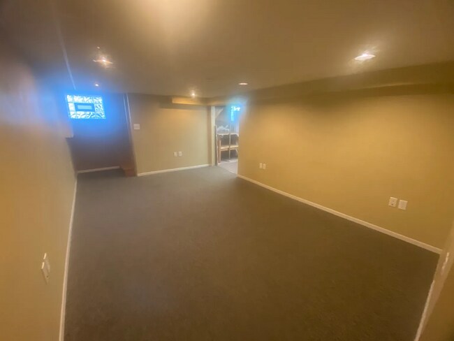 Building Photo - 1668 N Longview St