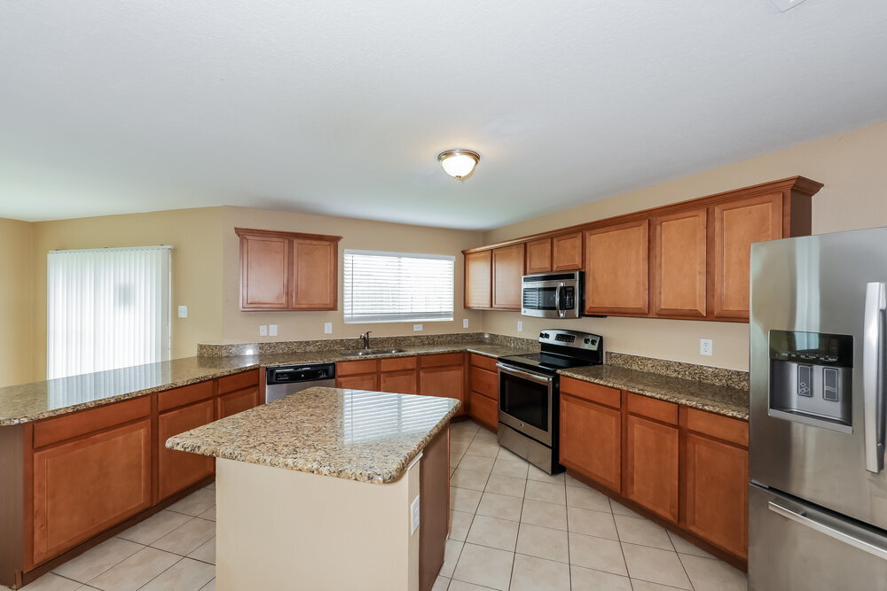 Building Photo - 10021 Blue Bell Dr