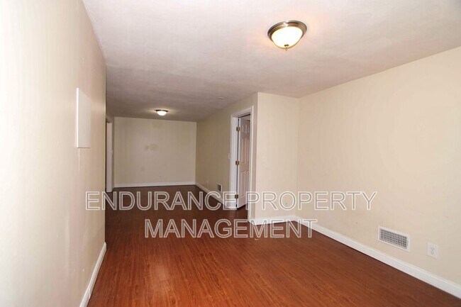 Building Photo - 6017 Kensington Trail