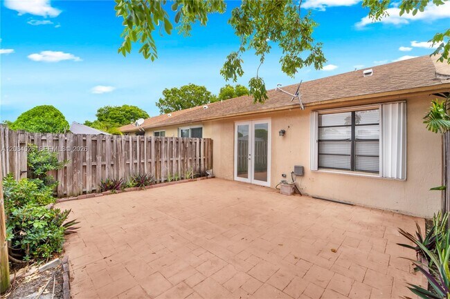 Building Photo - 6742 NW 188th Terrace