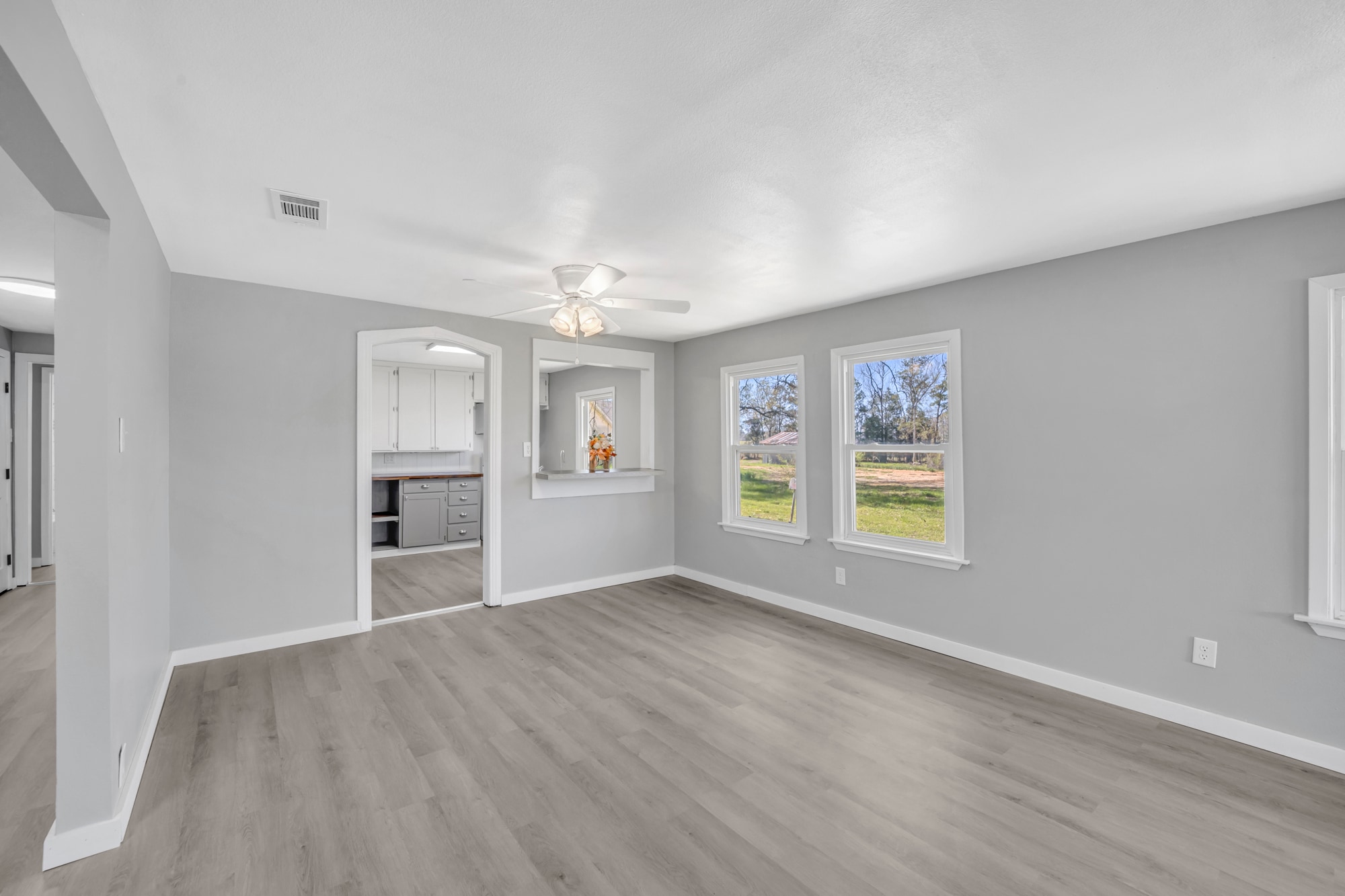 Building Photo - 4255 State Highway 323 W