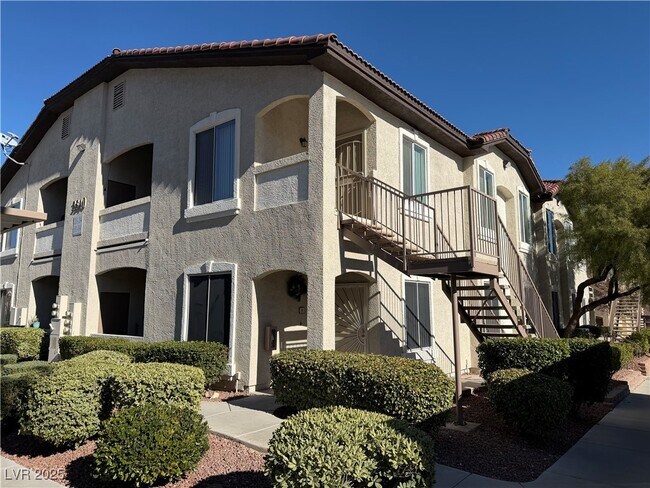 Primary Photo - 3540 Cactus Shadow St