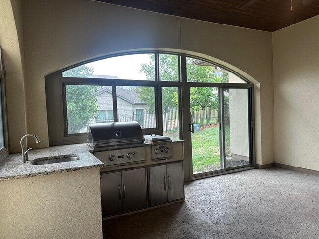 Building Photo - 906 Madison Fork Dr