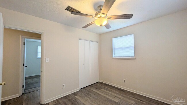 Building Photo - 1025 Revere Dr