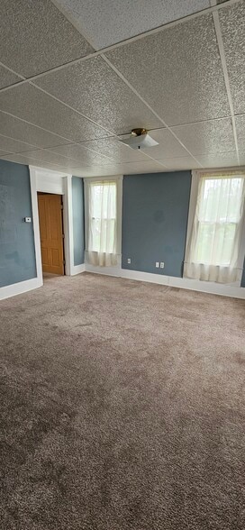 Building Photo - 9 Fulton Ln