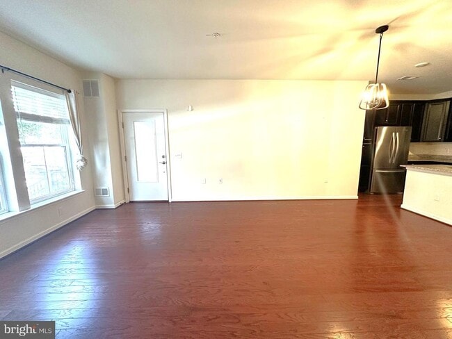 Building Photo - 10717 Viognier Terrace