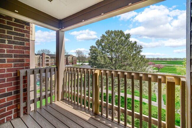 Building Photo - 124 Glengarry Dr