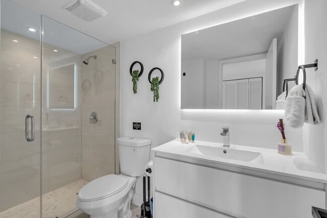 Building Photo - 468 Golden Isles Dr