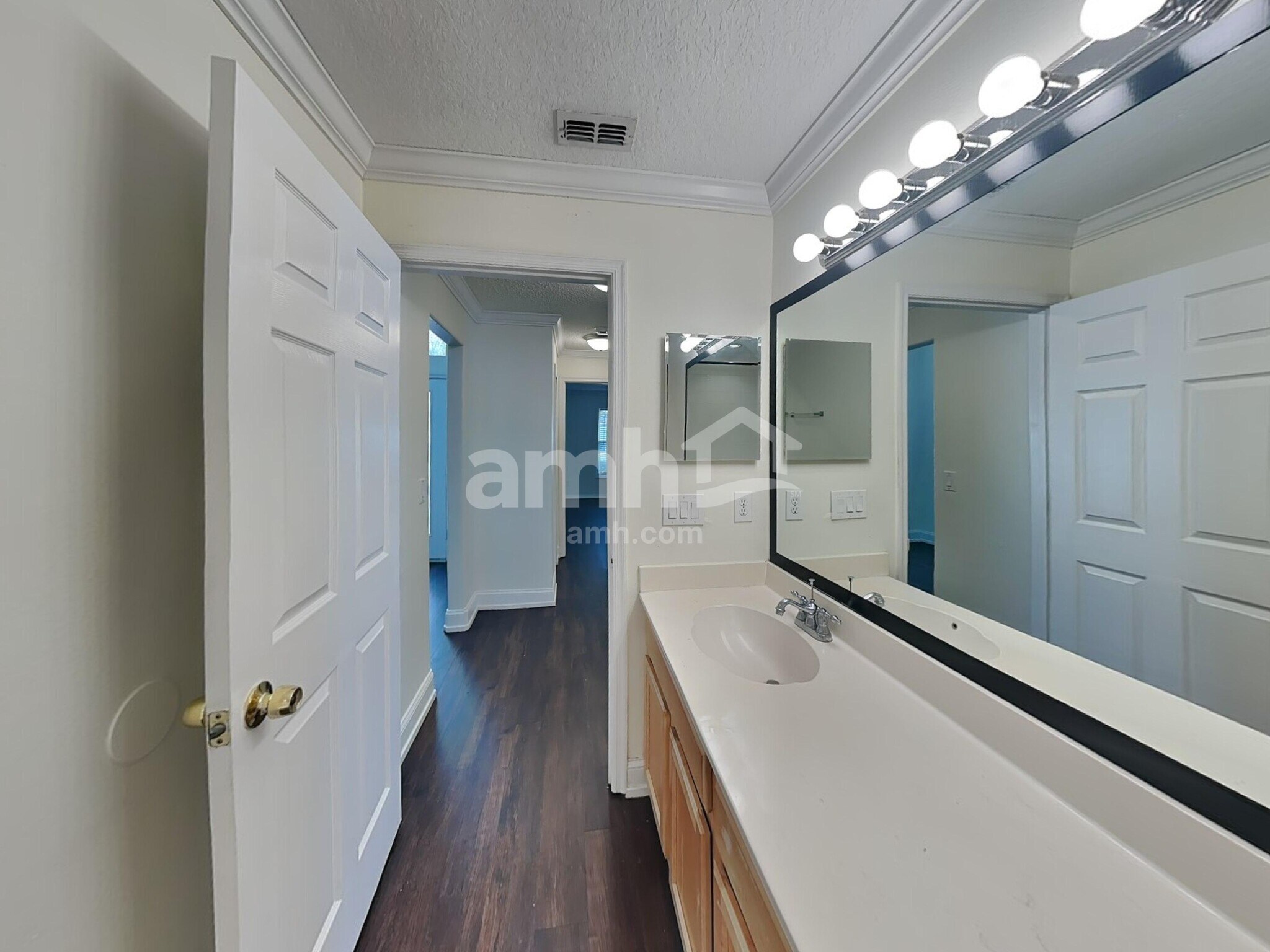 Building Photo - 882 Grand Hughey Ct