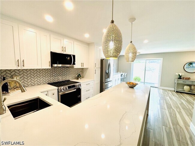 Building Photo - 1455 Curlew Ave