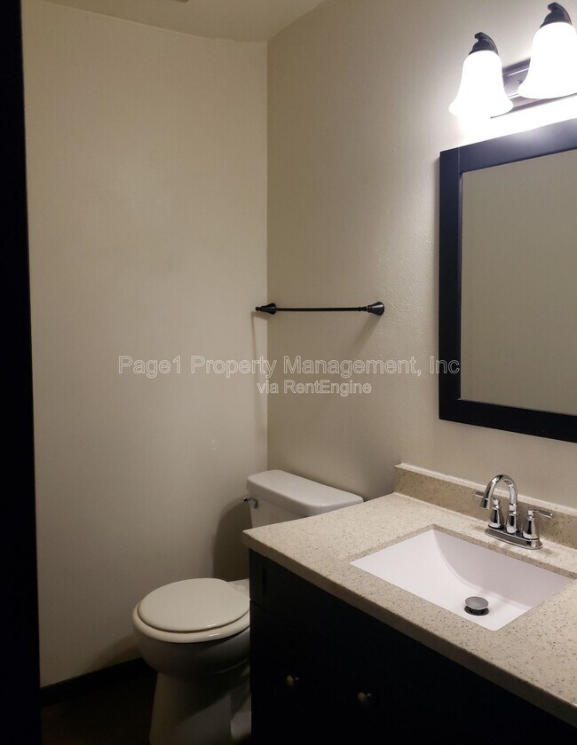 Building Photo - 2918 Grinnell Ct