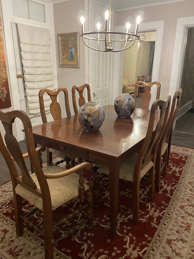 Dining room - 731 Bluff St