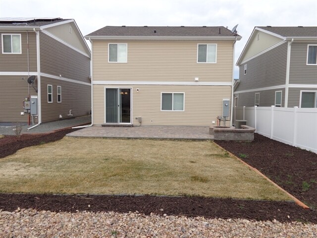 Building Photo - 5550 N Lisbon St