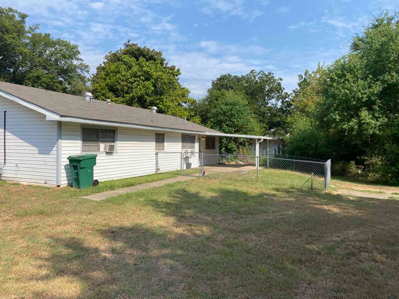 Building Photo - 406 S Hubbard Ave.