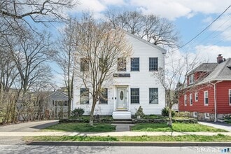 Building Photo - 5 Moody Ave